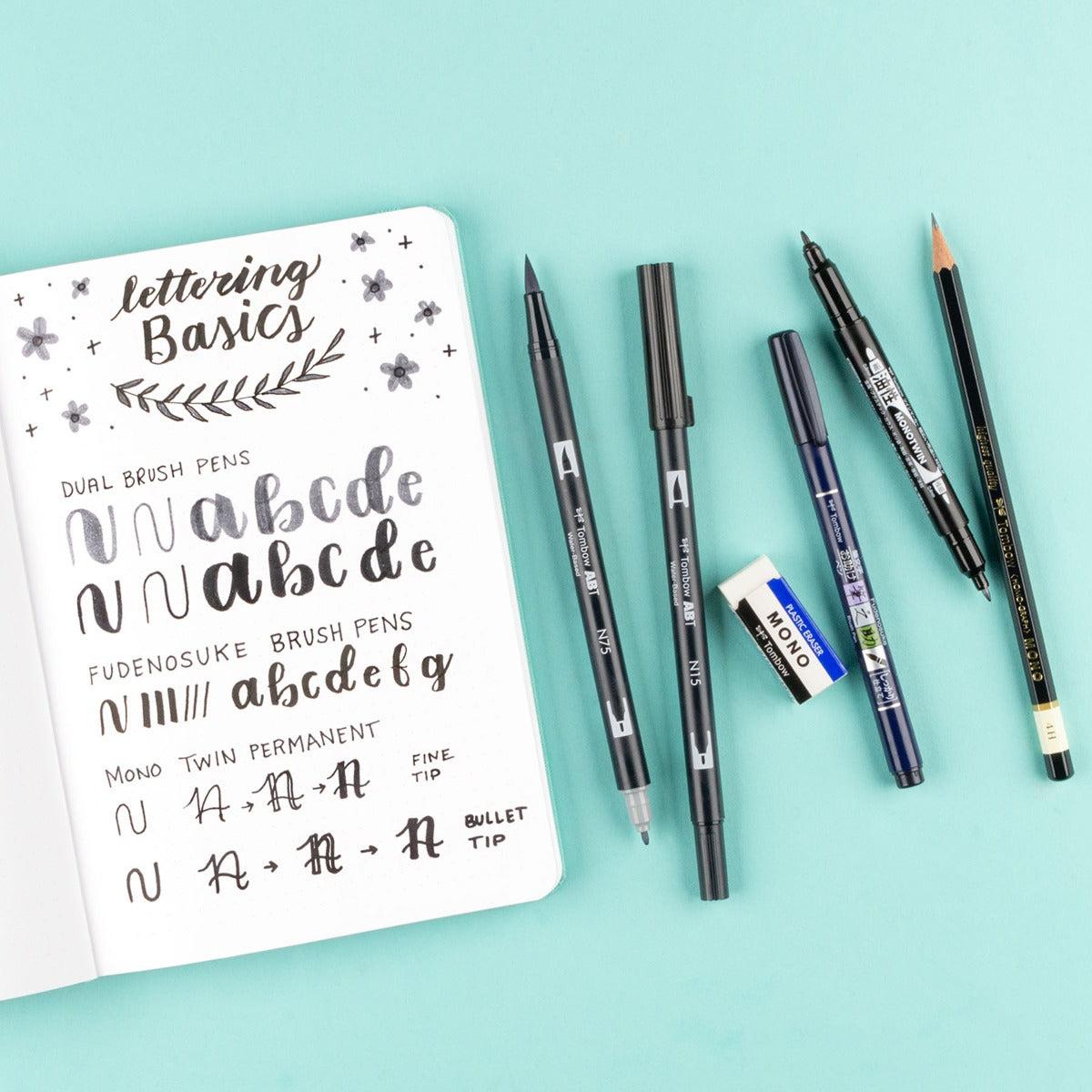 Handlettering pennen en papier