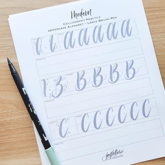 Hoofdletters handlettering oefenen