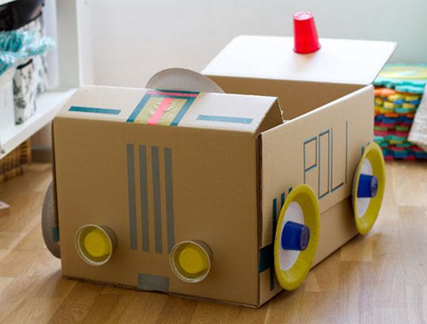 Kartonnen speelgoed maken met 12 creatieve ideeën